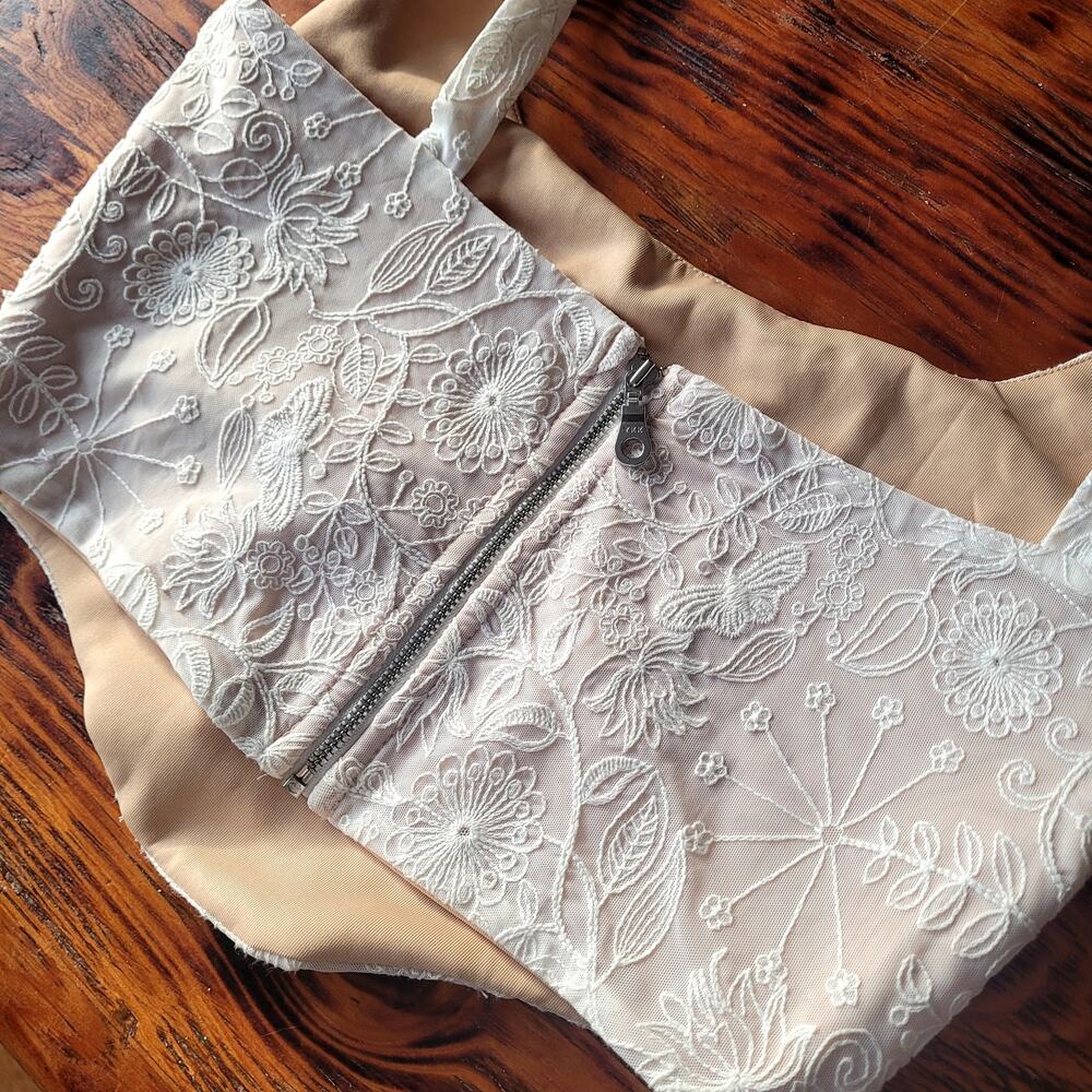 With Jean Cindy Corset Dahlia Embroidered Floral Top Sz M - Picture 4 of 6